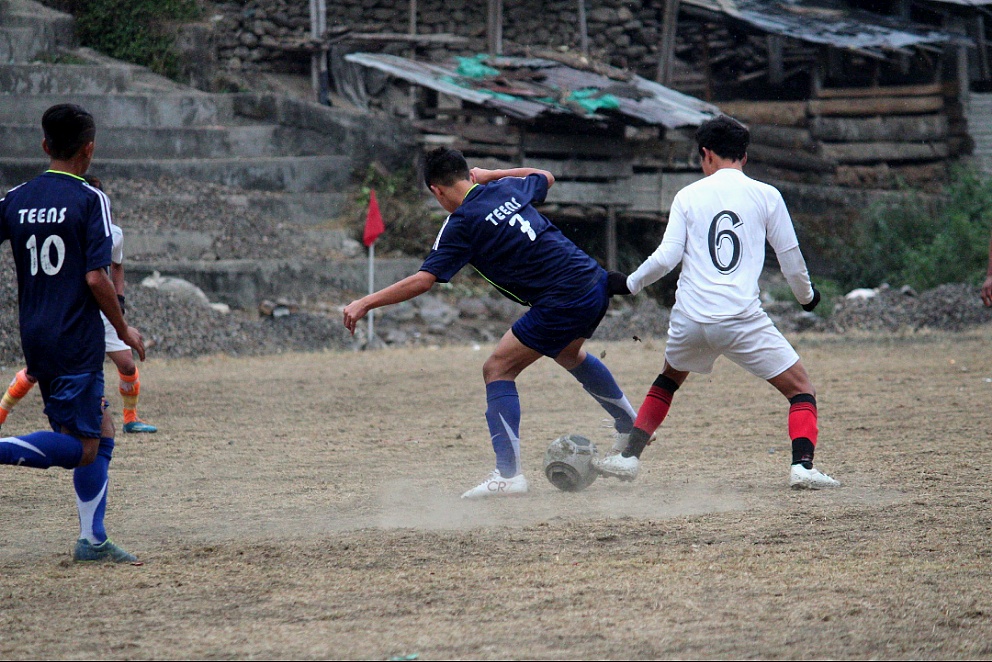 young_pulbazar_football