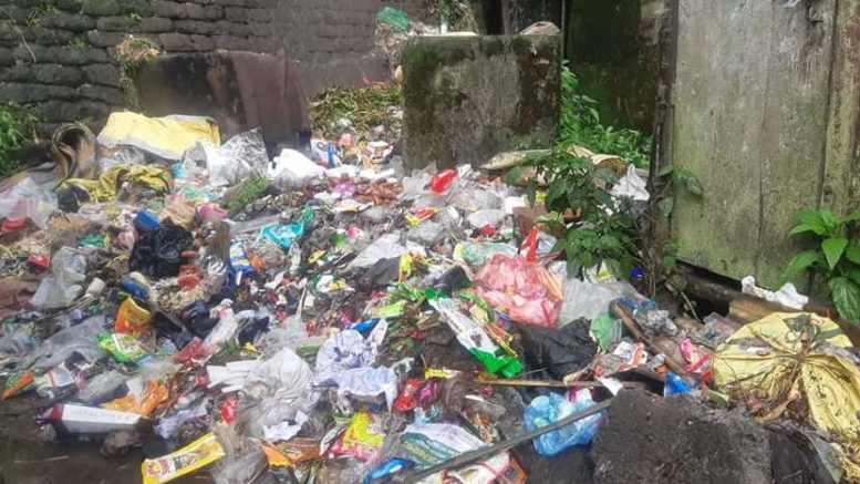 Street Garbage in Darjeeling